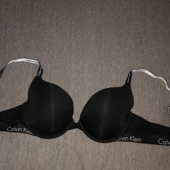 Black Calvin Klein bra - Picture 1 of 3